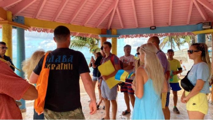 Gabinete De Turismo Y Asonahores Garantizarán Estadía De Turistas Ucranianos Y Rusos En El País