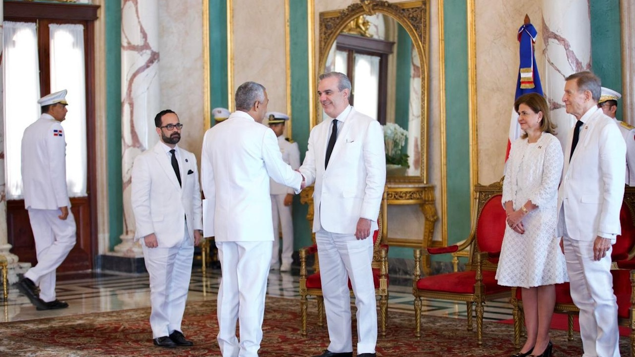 Presidente Luis Abinader Recibe Cartas Credenciales De Seis Nuevos Embajadores