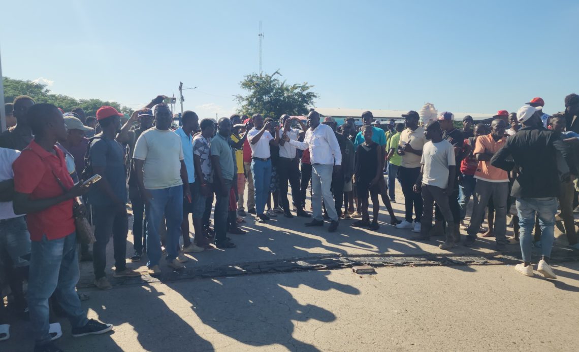 Comerciantes Haitianos Se Empoderan Y Abren La Puerta Fronteriza