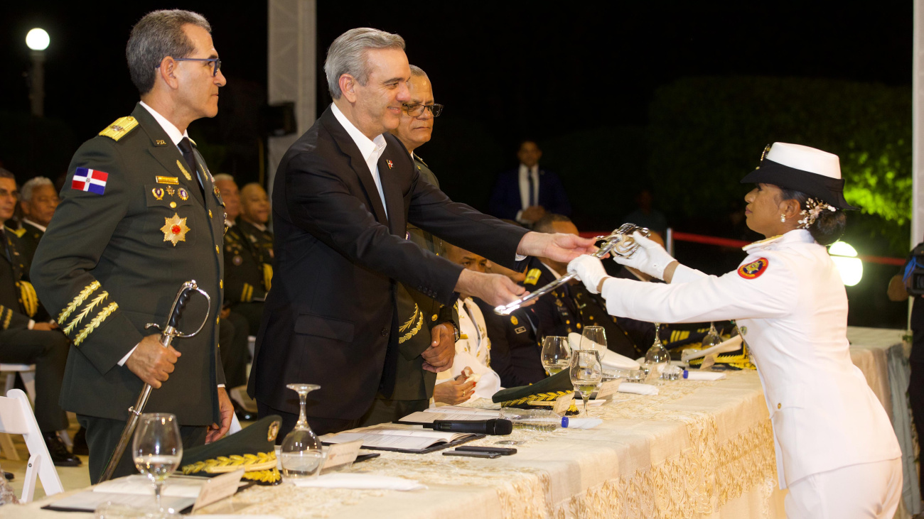 Presidente Abinader Encabeza Graduación De La Lxii Promoción De Cadetes De La Academia Militar Batalla De Las Carreras