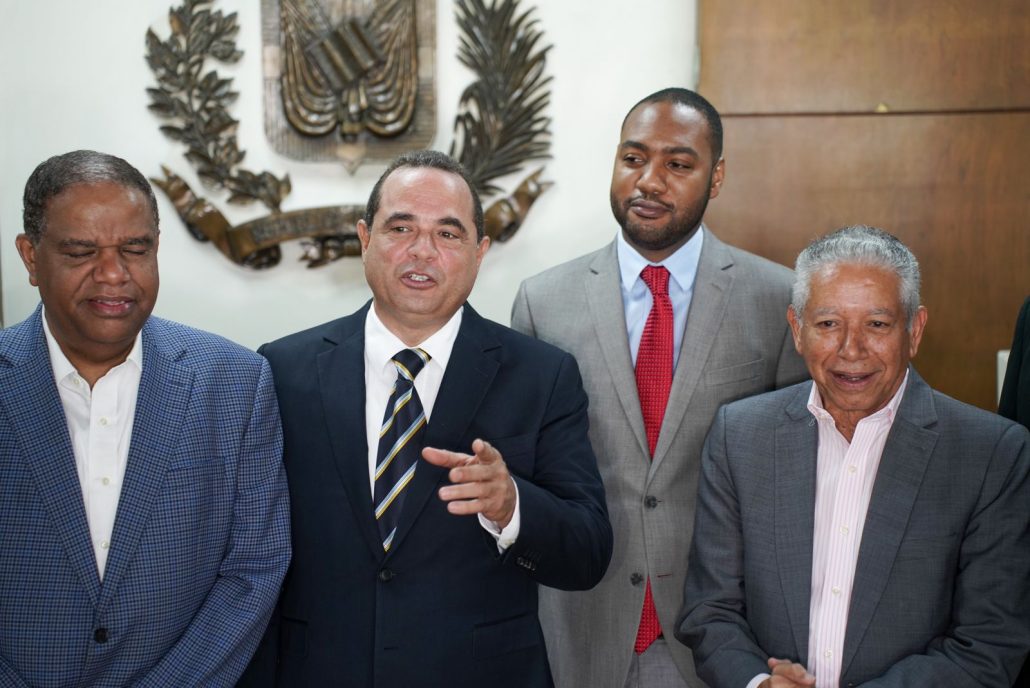 Partidos De La Oposición Solicitan A La Jce Realizar Audiencia Pública Para Discutir Admonición