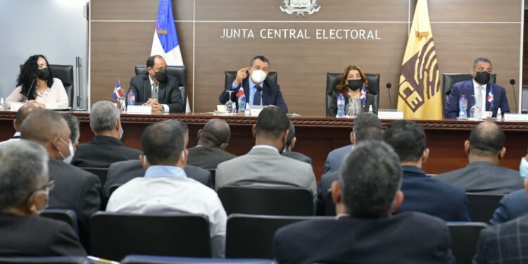 Jce Rechaza Propuesta Del Pld De Utilizar Veedores De Los Partidos