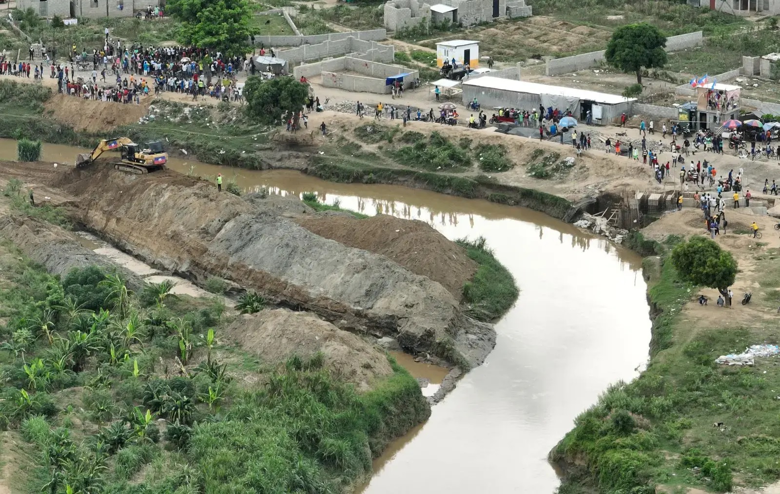 Haitianos No Han Detenido Un Día La Obra De Trasvase Del Río Masacre